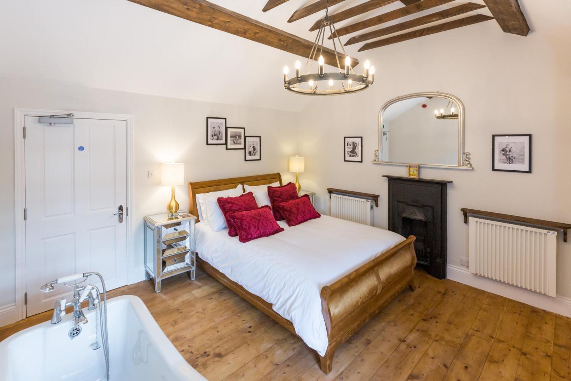 The Dog & Gun Inn Netheravon Habitación foto